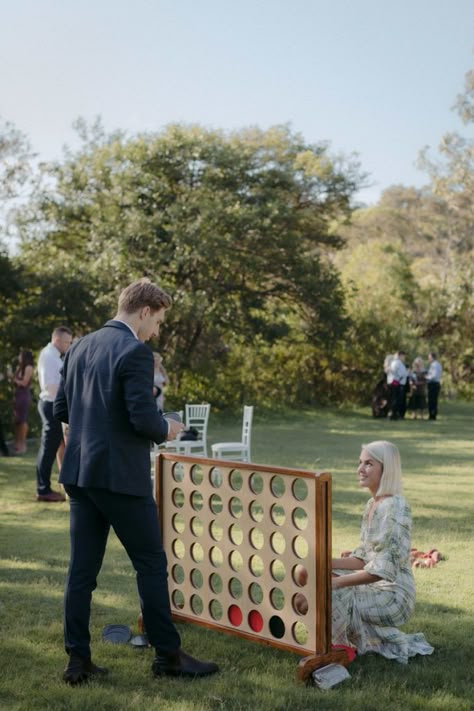 Yard Games At Wedding, Backyard Wedding Reception Games, Game Night Wedding, Casual Backyard Wedding Reception, Corn Hole Wedding, Backyard Wedding Arch, Engagement Party Activities, Wedding Corn Hole, Outdoor Jenga