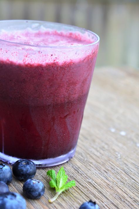 Blueberry Smoothie: A Simple Low Potassium Recipe! - Kidney RD Potassium Smoothie, Kidney Healthy Foods, Low Potassium Recipes, Low Potassium Diet, Potassium Foods, Unflavored Protein Powder, Blueberry Smoothie Recipe, Kidney Recipes, Kidney Friendly Foods