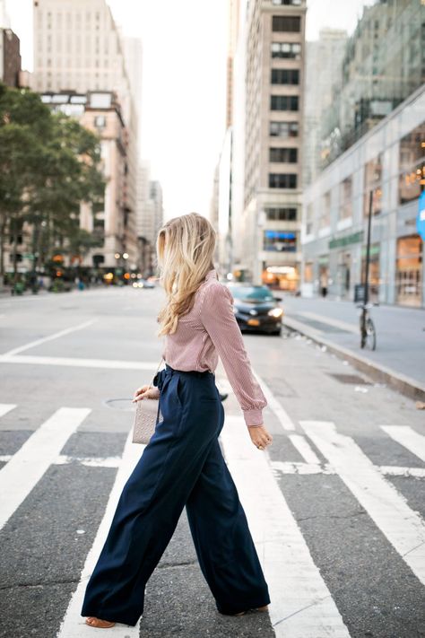 NYFW LOOK 2: THE TROUSER TREND Leanne Barlow, Elle Apparel, Blouse Style, Seasonal Fashion, Wide Leg Trousers, Outfits For Teens, Daily Outfits, Striped Shirt