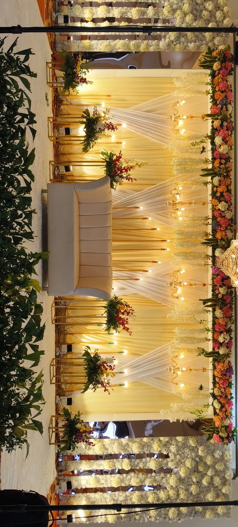 Stage For Haldi Ceremony, Engagement Banquet Hall Decor, Half Saree Decoration Ideas At Function Hall, Banquet Hall Stage Decorations, Half Saree Stage Decoration, Haldi Venue Decor, Sadi Decoration Ideas, Function Hall Decoration Ideas, Haldi Stage Decoration Backdrops