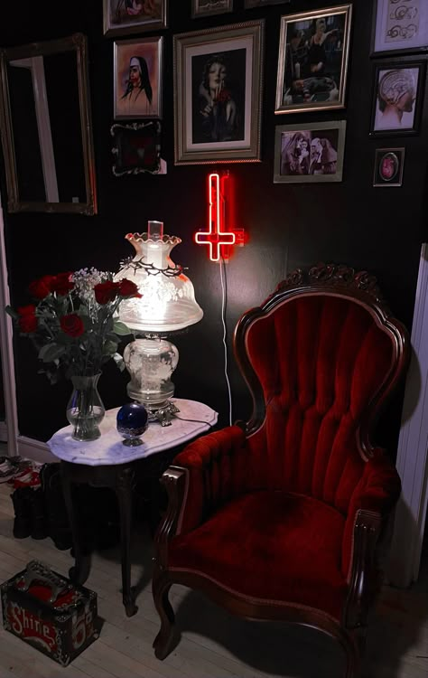 Punk Home Aesthetic, Gothic Living Rooms Ideas, Red And Black Goth Bedroom, Gothic Apartment Decor Bedroom, Gothic Living Room Ideas Victorian, Goth Rooms Aesthetic, 70s Goth Decor, Goth Home Interior, Gothic Esthetician Room