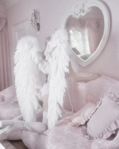 Pink Angelcore, Angelic Aesthetic, Angelcore Aesthetic, Emo Y2k, Angel Aesthetic, Angel Doll, + Core + Aesthetic, Baby Angel, Creepy Cute