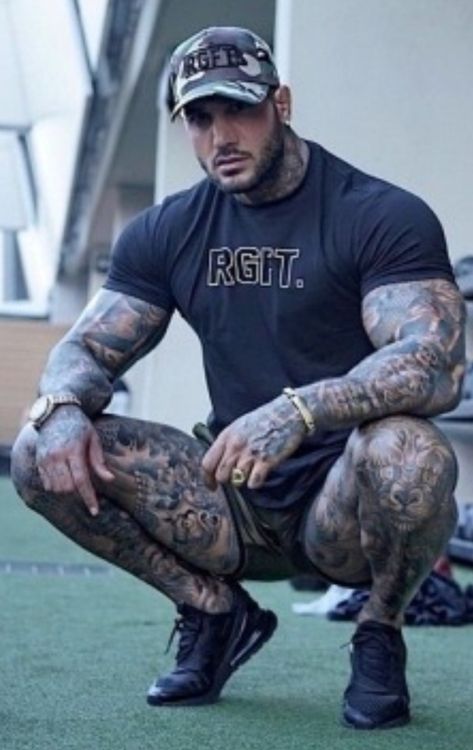 Tattooed Men, Tatted Men, Body Tattoo, Inked Men, Famous Men, Men In Uniform, Muscle Men, Bearded Men, Having Fun