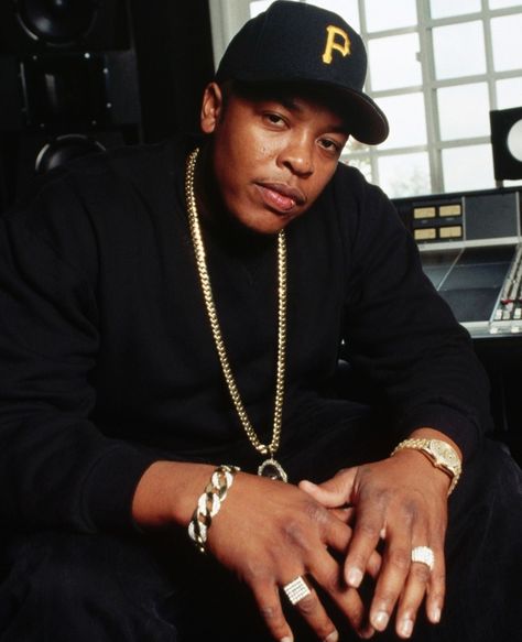 Dr. Dre 90 Hip Hop, Hip Hop Images, 90s Rappers Aesthetic, Hip Hop Aesthetic, 90s Rappers, Gangster Rap, Hip Hop Classics, 90s Rap, Real Hip Hop