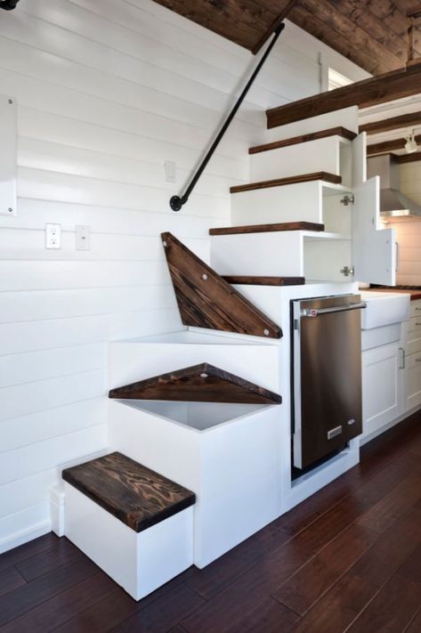 Tiny House Kitchen Storage, Tiny House Swoon, Tiny House Stairs, House Storage, Tiny House Storage, Diy Tiny House, Tiny House Inspiration, Tiny House Kitchen, Tiny House Movement