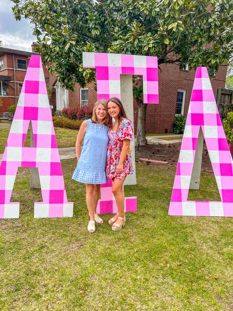 Pink gingham sorority letters Painted Wooden Letters Sorority Cute Ideas, Cute Sorority Letters Painted, Big Sorority Letters, Sorority Letter Designs, Sorority Yard Letters, Sorority Letters Painted Wooden Big, Painted Letters Sorority, Pink Sorority Letters, Sorority Letter Ideas