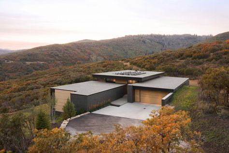 Step inside this mountainside home with amazing views of Park City, Utah Utah Houses, Modern French Home, Contemporary Houses, Exterior Rendering, Stair Climbing, Modern Mountain Home, Clerestory Windows, Ski House, Rooftop Patio