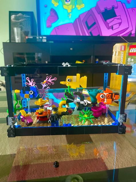 Fish Tank Lego Set, Aquarium Lego Set, Lego Fish Tank Decorations, Lego Fish Bowl, Cute Lego Sets Aesthetic, Lego Fish Tank, Aesthetic Legos, Lego Sets Aesthetic, Legos Aesthetic