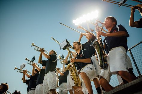 Marching Band Photography, School Band Aesthetic, Band Aesthetic High School, Yearbook Picture Ideas, Marching Band Aesthetic, Band High School, Band Senior Pictures, Band Portraits, Pep Band