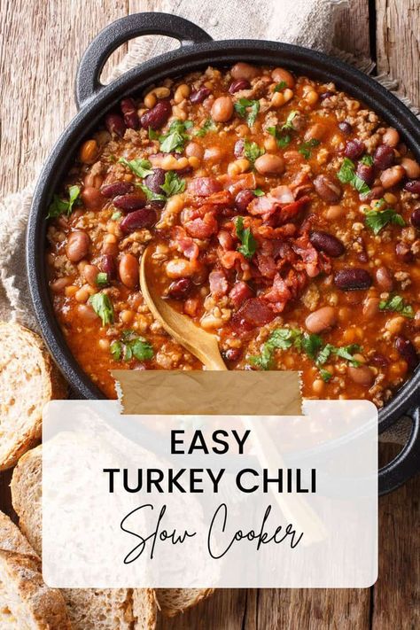 When you're craving chili, this Slow Cooker Turkey Chili is healthy, hearty, and delicious. Packed with flavor, and perfect for brisk days, Fridays, or game days. Low Calorie Slow Cooker Recipes, Slow Cooker Chilli, Easy Turkey Chili, Turkey Chili Crockpot, Weeknight Dinner Ideas, Slow Cooker Turkey Chili, 31 Daily, Fast Easy Dinner, Crockpot Turkey