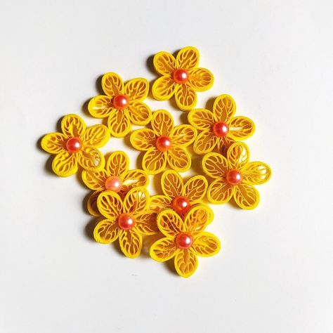 X 50 Paper quilling flowers Made Using a Comb/ Handmade Greetings cards,NEW  | eBay Quilling Comb, Paper Quilling Flowers, Quilling Flowers, Quilling Patterns, Handmade Greetings, Paper Quilling, Greetings Cards, Comb, Beautiful Flowers