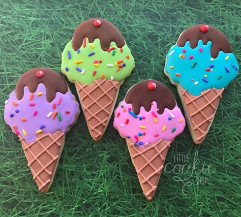 Ice Cream Cookies Summer Decorated Cookies Ideas, Cookies Ice Cream, Ice Cream Sugar Cookies, Decorated Ice Cream Cookies, Ice Cream Cookies Decorated, Ice Cream Cone Cookies, Ice Cream Royal Icing Cookies, Ice Cream Decorated Cookies, Ice Cream Sugar Cookies Decorated