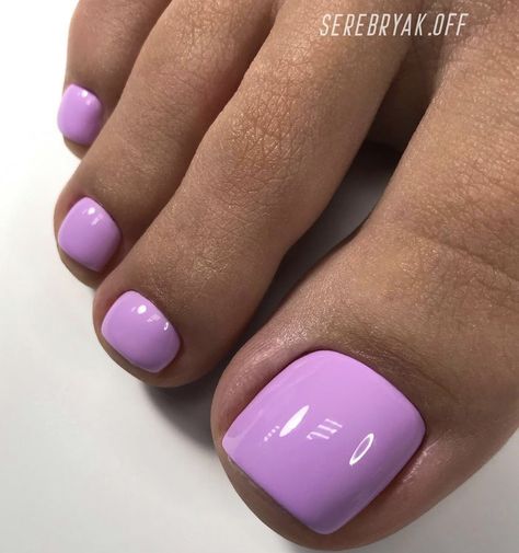 Purple Nails Pedicure, Toes Nails Purple, Summer Beach Pedicure Ideas, Purple Toenails, Pedicure Ideas Purple, Hot Pink Pedicure Toenails, Purple Toes Toenails, Pedicure Purple, Pedicure Purple Toenails