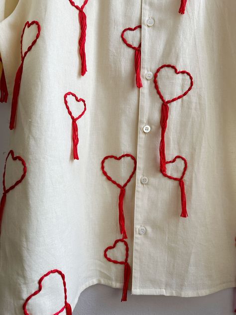 Hand Embroidered T Shirt, Embroidery Upcycling, Shirt Crochet, Embroidered Hearts, Patchwork Shirt, Jacquard Jacket, Paisley Shirt, Half Sleeve Shirts, Applique Shirts