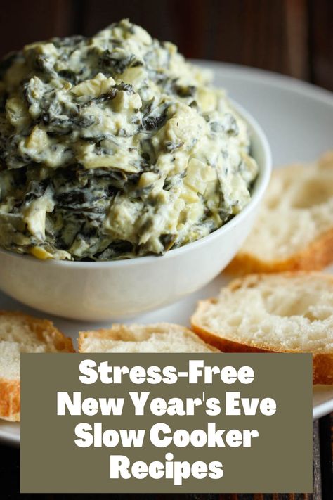 Have the Most Stress-Free New Year's Eve With These Slow Cooker Recipes That Make Themselves #newyearsrecipes #slowcooker #crockpot #newyear https://parade.com/847100/kavitharamaswamy/slow-cooker-new-years-eve-recipes/ Slow Cooker Brownies, Nye Food, Slow Cooker Dips, Vegan Slow Cooker Recipes, Crock Pot Inspired Recipes, New Years Eve Food, New Years Eve Dinner, New Years Dinner, Slow Cooker Lasagna