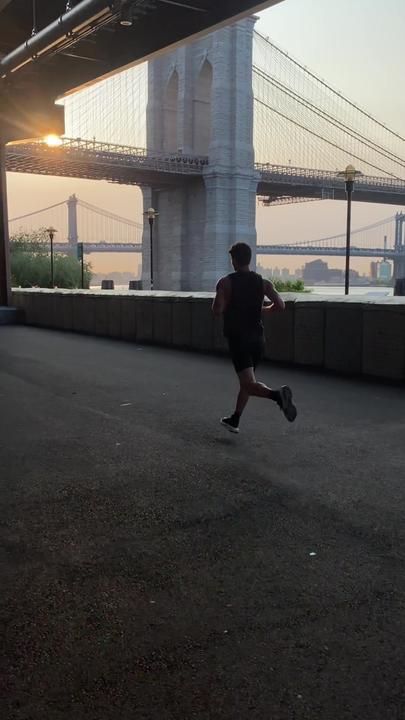 Someone Running, Guy Running, Guy Running Aesthetic, Aesthetic Running, Nyc Running Aesthetic, City Running, Nyc Running, Men’s Running Aesthetic, Early Morning Run Aesthetic