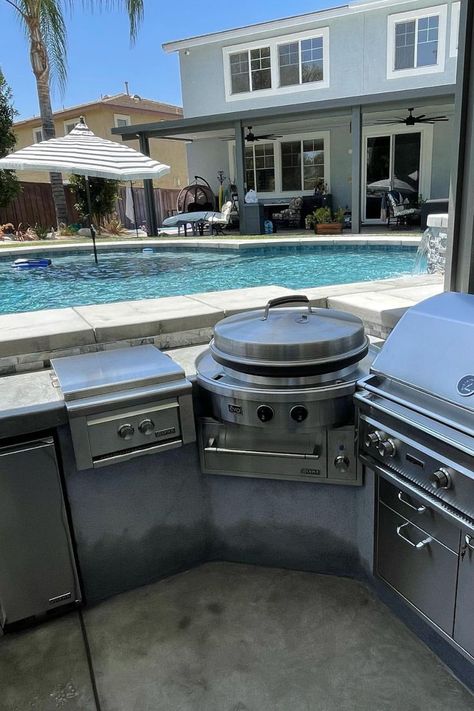 Evo Grill Outdoor Kitchen, Evo Grill, Simple Outdoor Kitchen, Grill Area, Outdoor Patio Designs, Backyard Kitchen, So Cal, Patio Designs, Pool Time