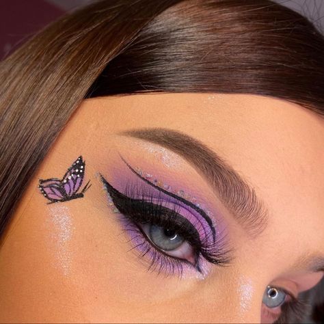 Butterfly Eye Makeup, Makeup Geek Eyeshadow, Vampire Bride, Butterfly Makeup, Purple Eye Makeup, Cute Eye Makeup, Eye Makeup Pictures, Unique Makeup, Finding The One