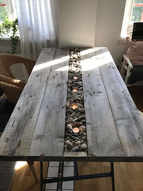 Tabels Idea, Easy Welding Projects, Restaurant Table Design, Welding Table Diy, Outdoor Table Tops, Wood Table Design, Rustic Restaurant, Diy Dining Table, Outdoor Deck Furniture