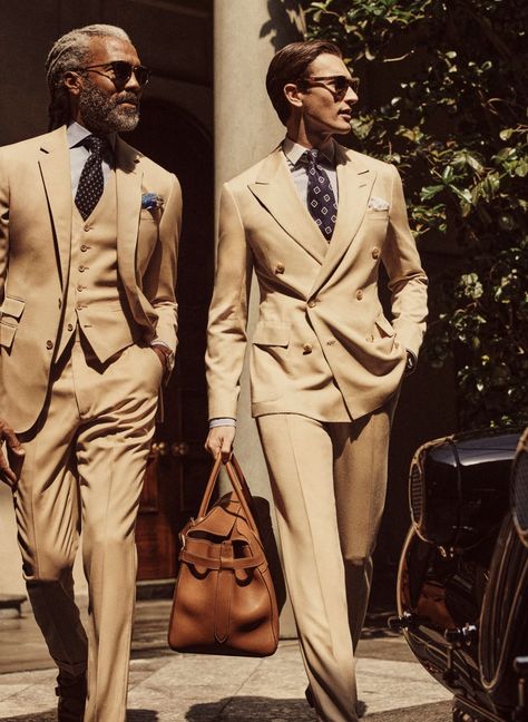 Pitti Uomo Street Style, Suit Brown, Outfit Suit, Ralph Lauren Suits, Successful Men, Fashion Friday, Old Money Style, Ralph Lauren Purple Label, Suit Style