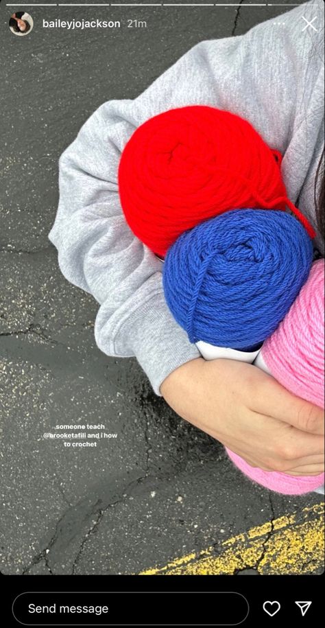 Knitting Instagram Story, Crochet Instagram Story Ideas, Crochet Ig Story, Aesthetic Crochet Pictures, Crochet Business Aesthetic, Crochet Instagram Story, Crochet Instagram Post Ideas, Crochet Instagram Feed, Jean Aesthetic