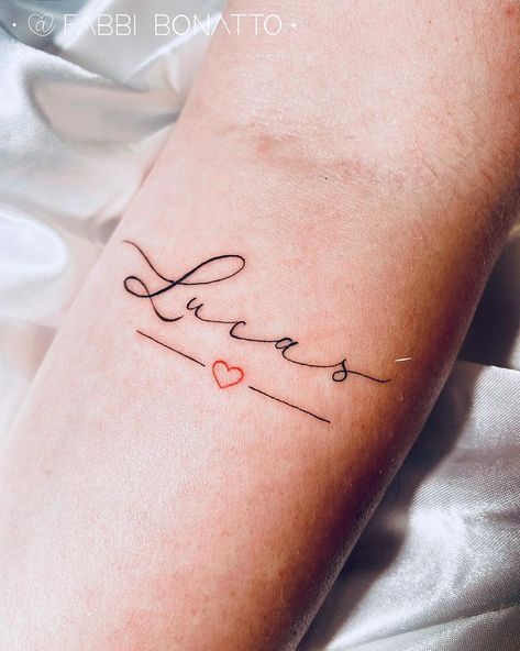 Nombre: Lucas por Fabricia Bonatto - Tatuajes para Mujeres Michelle Tattoo, Mama Tattoo, Family Tattoo Designs, Tattoos Inspiration, Tattoos With Kids Names, Mother Tattoos, Geniale Tattoos, Family Tattoos, Name Tattoos