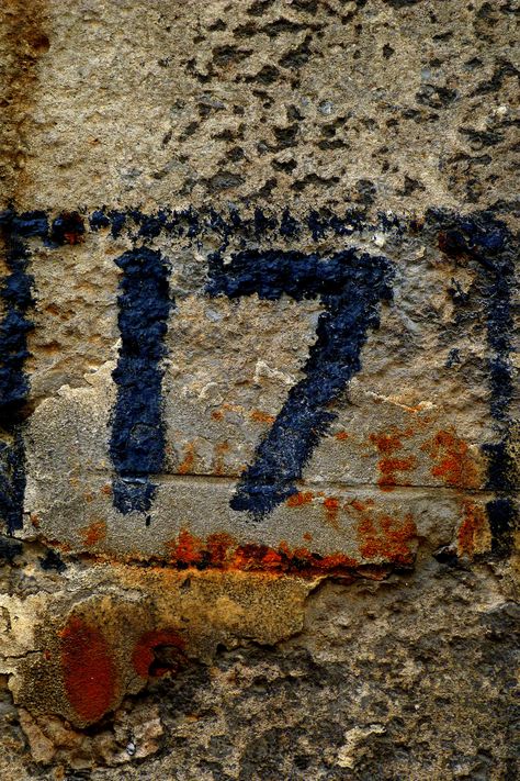 Street 17 Aesthetic Number, Number 17 Wallpaper, Numbers Photography, Countdown To Extinction, 17 Wallpaper, Number Wallpaper, Vintage Numbers, Odd Numbers, Phone Wallpaper Design