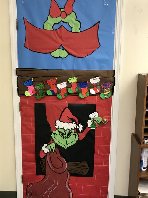 Christmas Door Grinch Decorations, Office Door Christmas Decorations Ideas Grinch, Door Grinch Decorations, Christmas Door Decorations The Grinch, Work Door Christmas Decorating Ideas, Christmas Door Decorations For School Grinch Decorating Ideas, Christmas Door Decorating Contest Office Grinch, Grinch Door Contest, Christmas Classroom Door Ideas High School