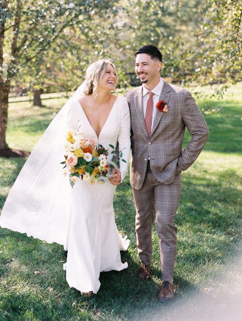 No Bridal Party, Party Trends, Groom Dresses, Fall Wedding Bouquets, Bridesmaids And Groomsmen, Bride Bouquets, Virginia Weddings, Fell In Love, Autumn Inspiration