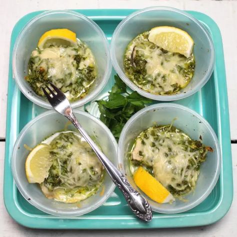 Canned Oysters, Oysters Rockefeller, Grilled Oysters, Raw Oysters, Oyster Recipes, Fried Oysters, Shellfish Recipes, Creole Recipes, Spinach And Cheese