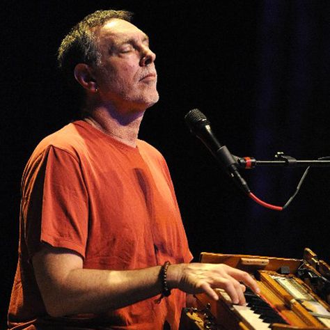 Episode 12 – Best Effort, Culture and Unconditional Love Krishna Das, Spiritual Figures, Neem Karoli Baba, Eastern Philosophy, Be Here Now, Spiritual Teachers, Forever Grateful, Hare Krishna, Unconditional Love