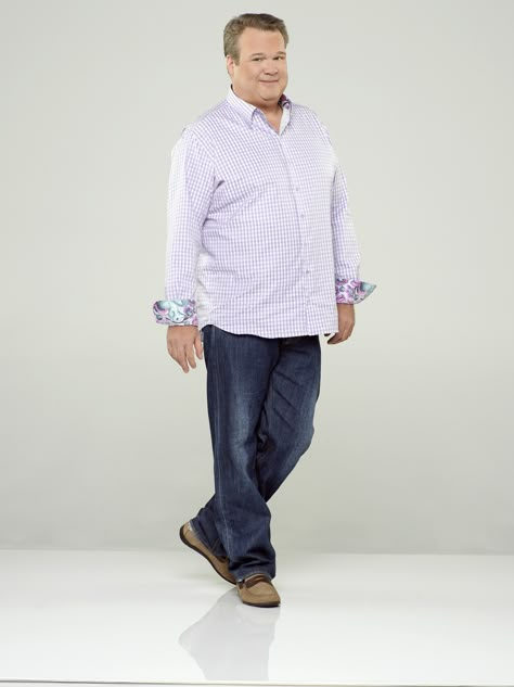 Modern Family - Season 5 Promo Cam Modern Family Poses, Cam From Modern Family Poses, Cam Modern Family Photoshoot, Cameron Modern Family Photoshoot, Cam Tucker Modern Family, Modern Family Promo Photos, Can Modern Family, Whisper Maker, Cam Modern Family