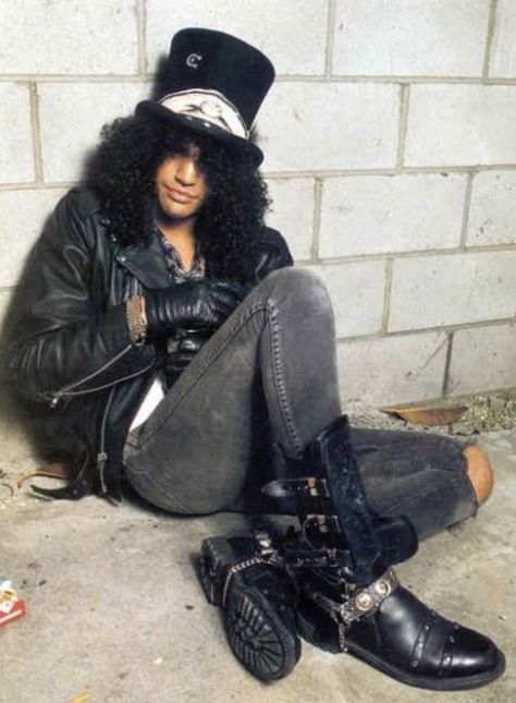 Slash Costume, Slash Gnr, Big Hair Bands, Saul Hudson, Duff Mckagan, Black Halloween Dress, Axl Rose, Mötley Crüe, Bold Style