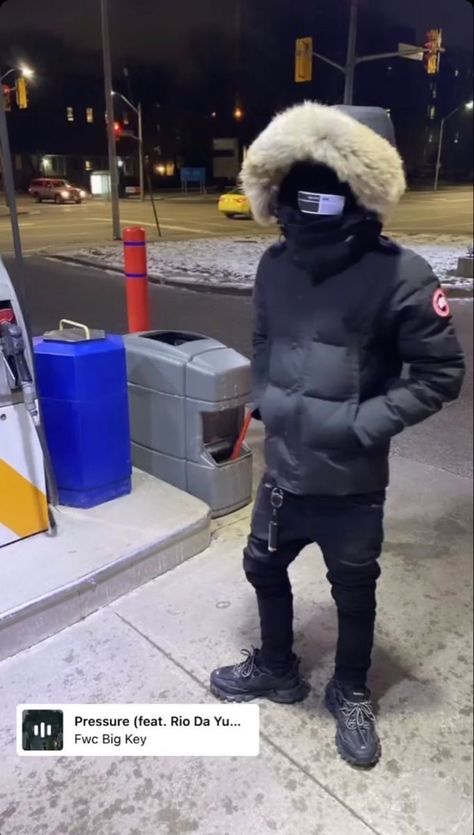 Canada Goose Mens Outfit, Balenciaga Track Outfit Men, Balenciaga Track Outfit, Winter Drip, Adidas Outfit Men, Track Outfits, Bronx Rappers, Drippy Fits, Drip Fits