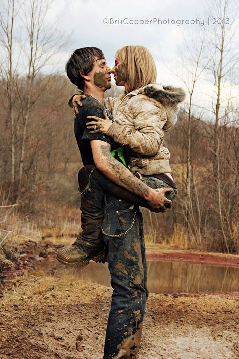 I'd love to have a mud wrestling / mudding photoshoot with my boyfriend! Funny Couple Photoshoot, Relationship Reality, Funny Couple Photography, Country Couple Pictures, Country Relationship Goals, Classy Hair, Country Relationships, Cute Country Couples, Country Vibes