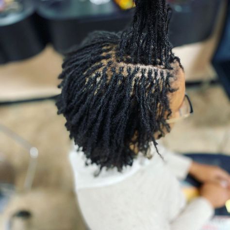 Mook Bee on Instagram: “Grid perfection 💪🏾 #Locs #sisterlocs #locrepair #natural #localbusiness #hairsalon #blackhair #salon #naturalhair #protectivestyles…” Micro Braids Hairstyles, Sister Locks, Micro Locs, Sister Locs, Instagram Grid, Micro Braids, Sisterlocks, Locs Hairstyles, Short Styles