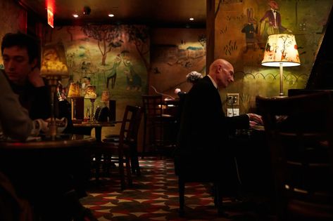 A Bar Revered for Its Old-Fashioned Charm and Witty Murals - The New York Times Bemelmans Bar, New York Glamour, Ludwig Bemelmans, The Carlyle, New York Bar, Free Rein, Nyc Bars, The Upper East Side, Lionel Trains