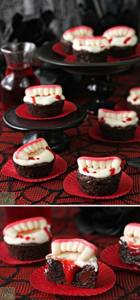 Terror In Transylvania Party, Vampire Brownies, Halloween Fingerfood, Buffet Halloween, Menu Halloween, Postres Halloween, Vampire Bites, Halloween Food Desserts, Dulces Halloween