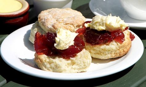 Cream tea wars rage on as Devon attempts to get EU protected status over Cornwall Devon Cream Tea, Cream Tea, Devon And Cornwall, English Food, Devon, Cornwall, Mini Cheesecake, Cheesecake, Cream