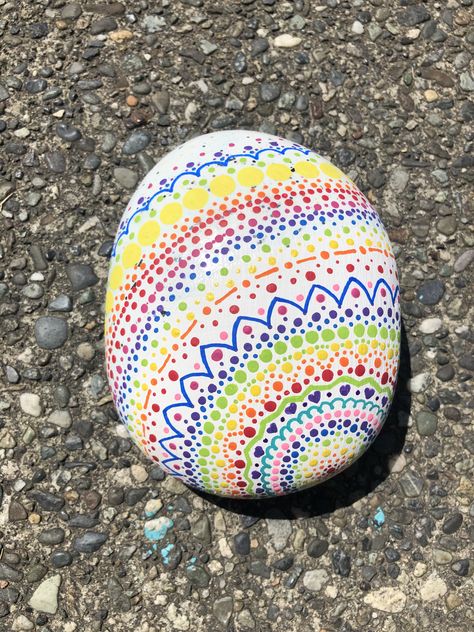 Rock painting with dot art and Posca pens! Posca Pen Rock Art, Posca Rock Art, Posca Pens, Rock Painting Art, Paper Crafts Diy Tutorials, Home Learning, Diy Tutorials, Dot Art, Pen Art