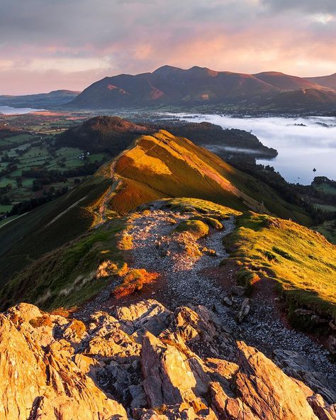 Lake District 🇬🇧 on Instagram: “First Light at Cat Bells by @joedanielprice ❄️ Anyone planning on visiting the Lake District in 2019? Hopefully we will have a nice bit of…” Cat Bells Lake District, Catbells Lake District, 2024 Goals, Sunrise Lake, The Lake District, Lake District, One Light, Vision Board, Lake