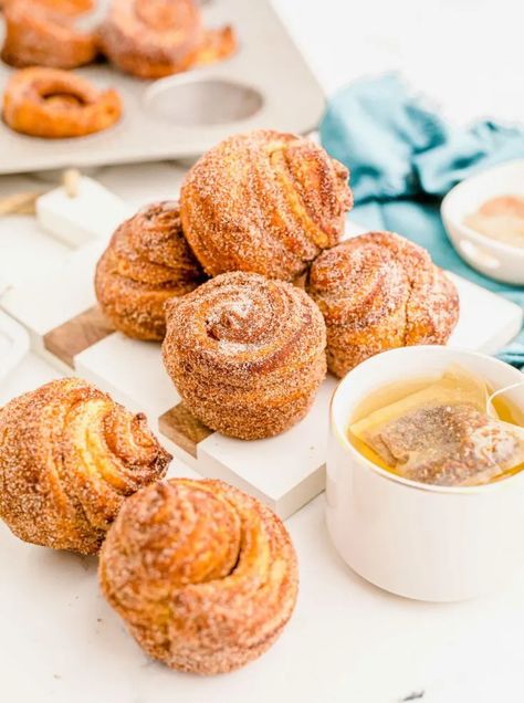 Cinnamon Sugar Cruffins - Table for Two® by Julie Chiou Lemon Chia Seed Muffins, Cruffin Recipe, Cinnamon Monkey Bread, Coconut Banana Bread, Whole Wheat Muffins, Cinnamon Waffles, Baked Breads, Pumpkin Cream Cheese Muffins, Cinnamon Twists