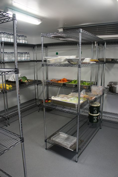 Restaurant Kitchen Storage, Walk In Refrigerator Home, Big Kitchen Design, Greenhouse Kitchen, Restaurant Kitchen Equipment, Restaurant Kitchen Design, Commercial Kitchen Design, Beautiful Pantry, Canning Kitchen