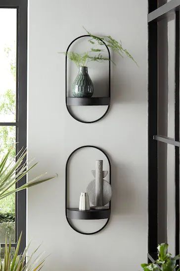 Black Wall Shelves, Black Shelves, Trailing Plants, Modern Shelving, Installation Design, Metal Projects, Shelf Design, Black Wall, Wall Mounted Shelves