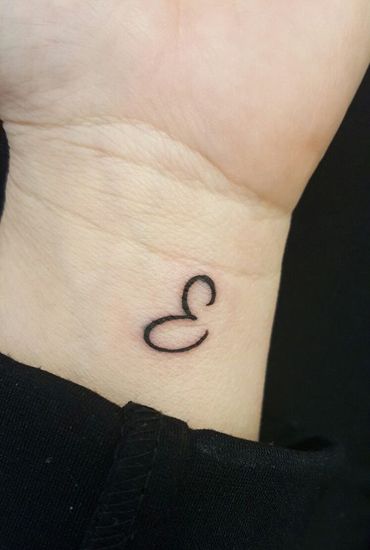 Initial E Tattoo Ideas, Small Letter E Tattoo, Tattoo Letra E, Letter E Tattoo Ideas Initials, E Heart Tattoo, E Letter Tattoo Design, E Tattoo Letter Heart, E Letter Tattoo, E Tattoos