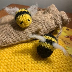 Knitted Bees Pattern, Knitted Bumble Bee, Bumble Bee Knitting Pattern Free, Bumble Bee Knitting Pattern, Knit Bee Pattern, Knitted Bumble Bee Free Pattern, Knitted Bee Pattern Free, Small Knitted Animals Free Patterns, Bee Knitting Pattern Free