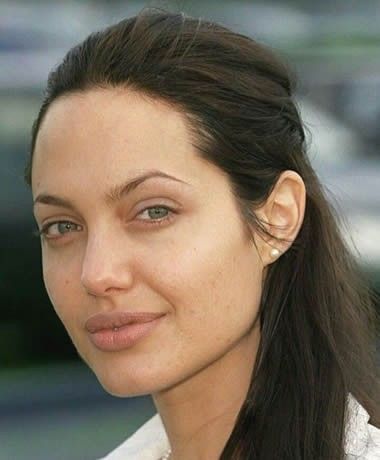 Bad Lip Filler, Celebrities No Makeup, Angelina Jolie Nose, Angelina Jolie Eyes, Angelina Jolie Face, Angelina Jolie Lips, Angelina Jolie Young, John Voight, Celebrities Without Makeup