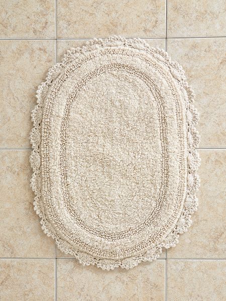 Comfort Step Crocheted Border Bath Rug Rugs For Master Bath, Long Bathroom Rugs Bath Mats, Cute Floor Rug, Cream Bathroom Rug, Long Rug In Bathroom, Bathroom Rug Aesthetic, Vintage Bathroom Rug, Rug Under Mirror, First Home Ideas Decor