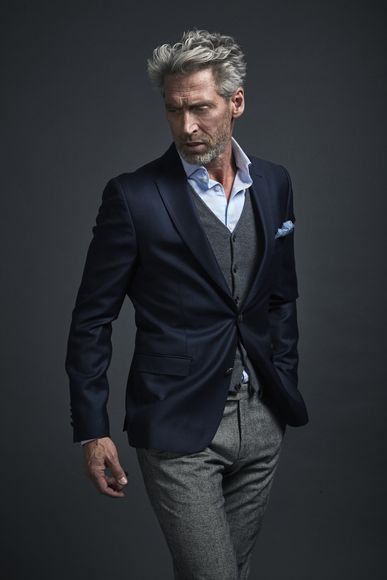 Gentleman Mode, Older Mens Fashion, Most Stylish Men, Herren Style, Mens Fashion Blazer, Mens Fashion Smart, Mens Fashion Blog, Men's Suit, Mens Winter Fashion