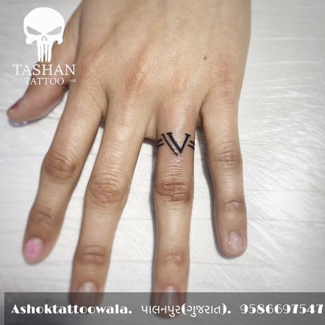 TashanTattoo
AshokTattooWala
S.20. Tirupati plaza
Opp. New bus stand
Near gd modi collage
Palanpur (gujrat)
9586697547
9687533310 V Tattoo On Finger, Vaibhav Name Tattoo, V Finger Tattoo, Letter V Tattoo Ideas, V Tattoo Letter Design, Letter Tattoo On Finger, Letter V Tattoo, Finger Letter Tattoos, On Finger Tattoo